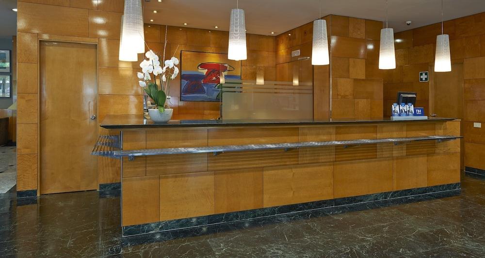 Nh Ciutat De Reus Otel Dış mekan fotoğraf