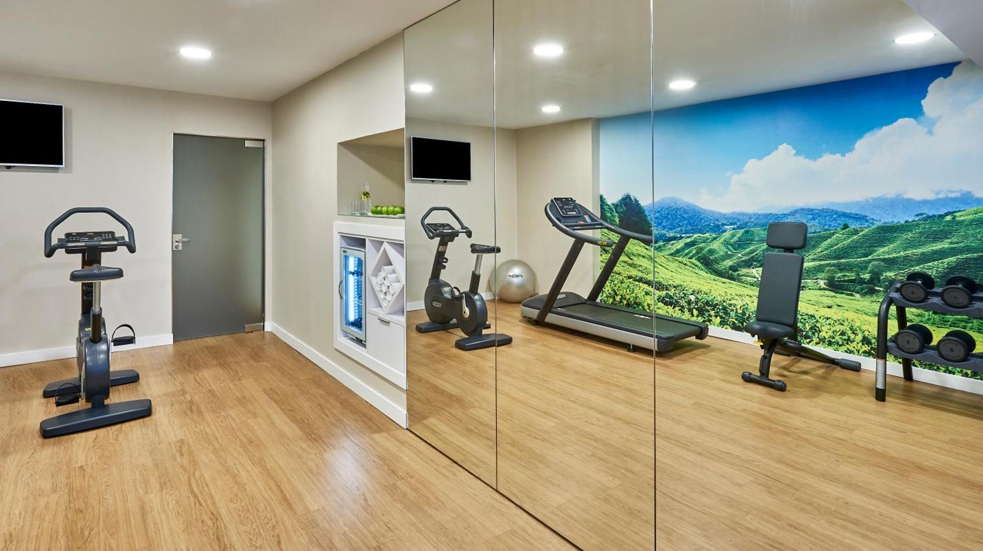 Nh Ciutat De Reus Otel Dış mekan fotoğraf