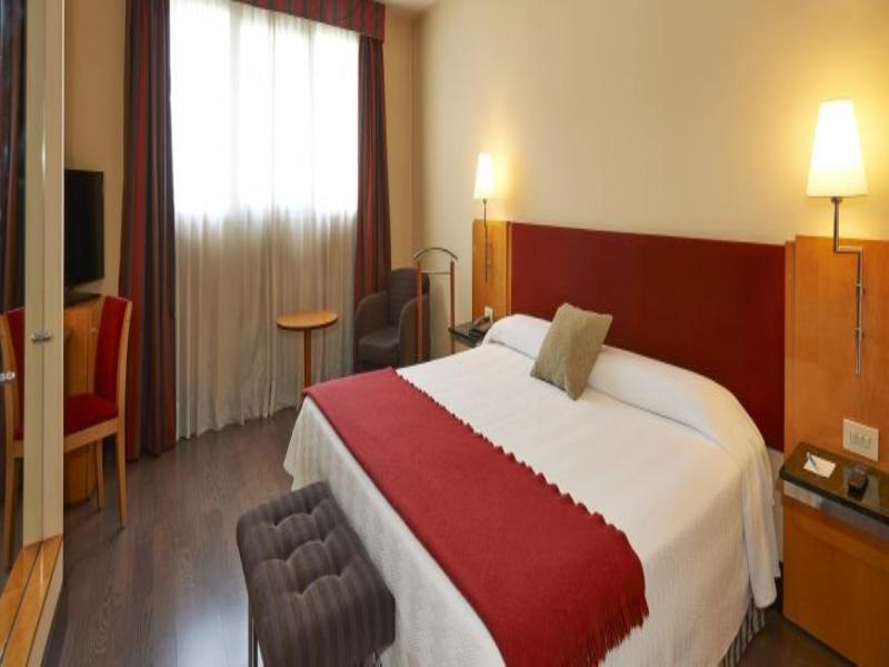 Nh Ciutat De Reus Otel Dış mekan fotoğraf