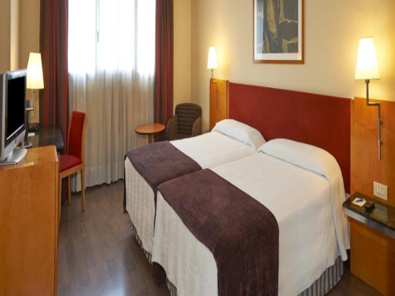 Nh Ciutat De Reus Otel Dış mekan fotoğraf