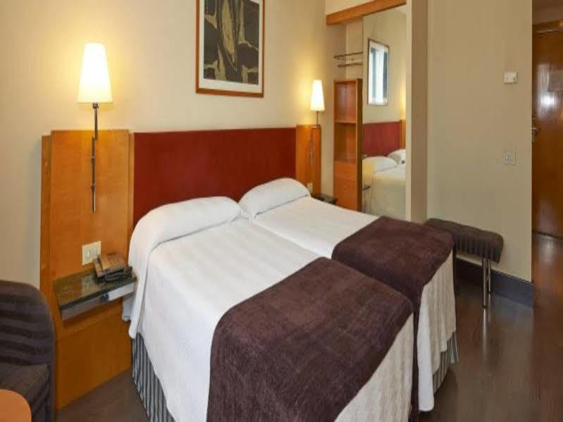 Nh Ciutat De Reus Otel Dış mekan fotoğraf
