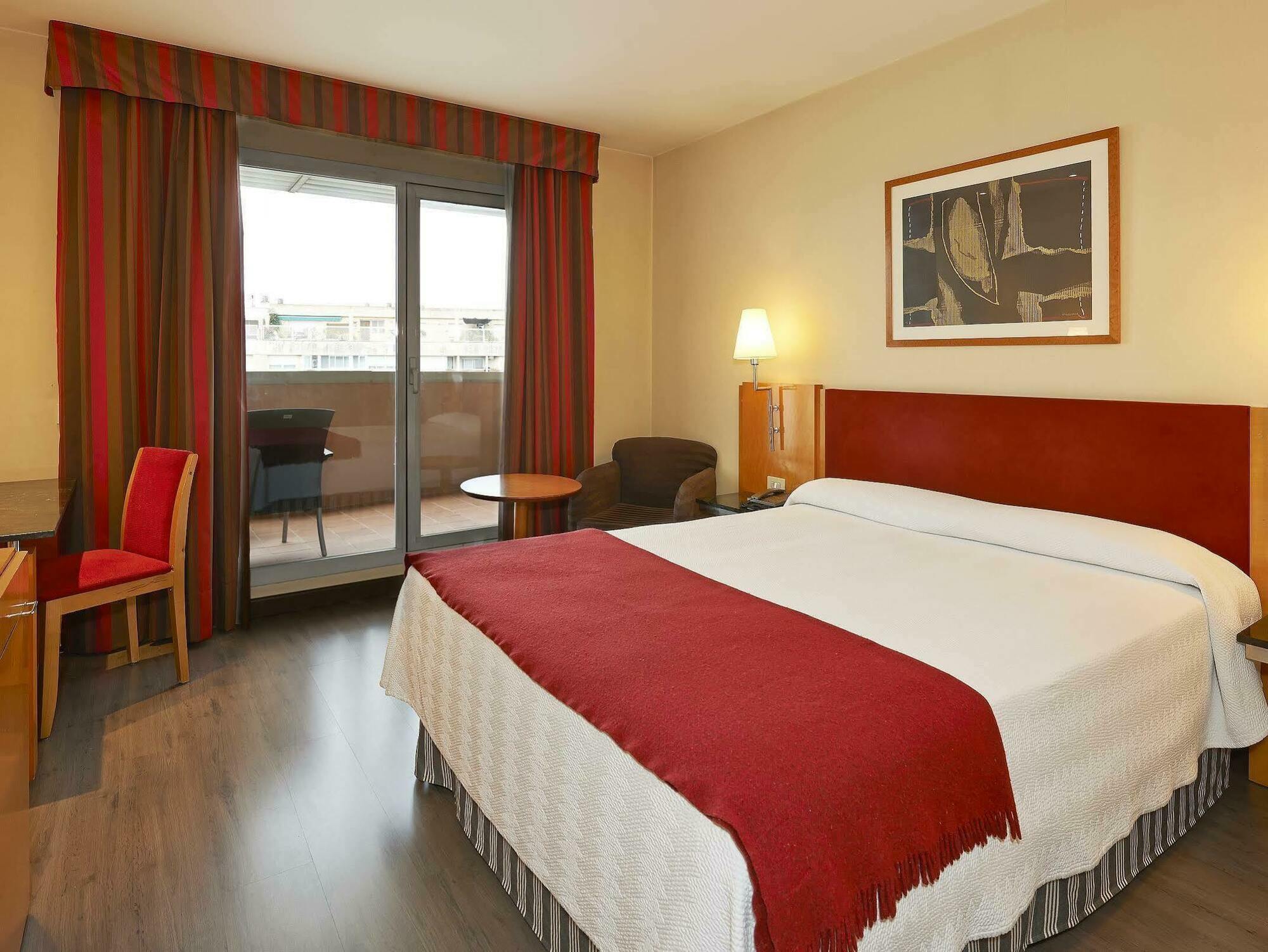 Nh Ciutat De Reus Otel Dış mekan fotoğraf